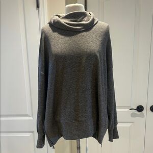 Fifteen Twenty Cozy Gray Women's Sweater